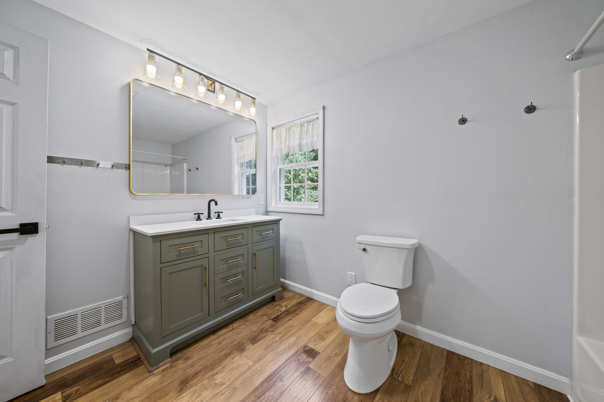 379 West Washington Street Property Photo 21