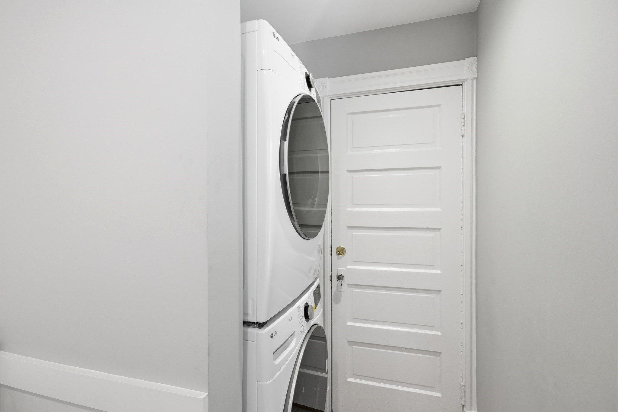 9 Hatch St # 2 Property Photo 16