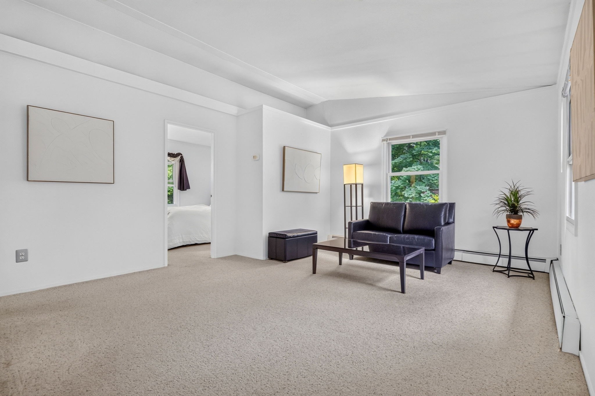 6 Fernbrook Rd Property Photo 2