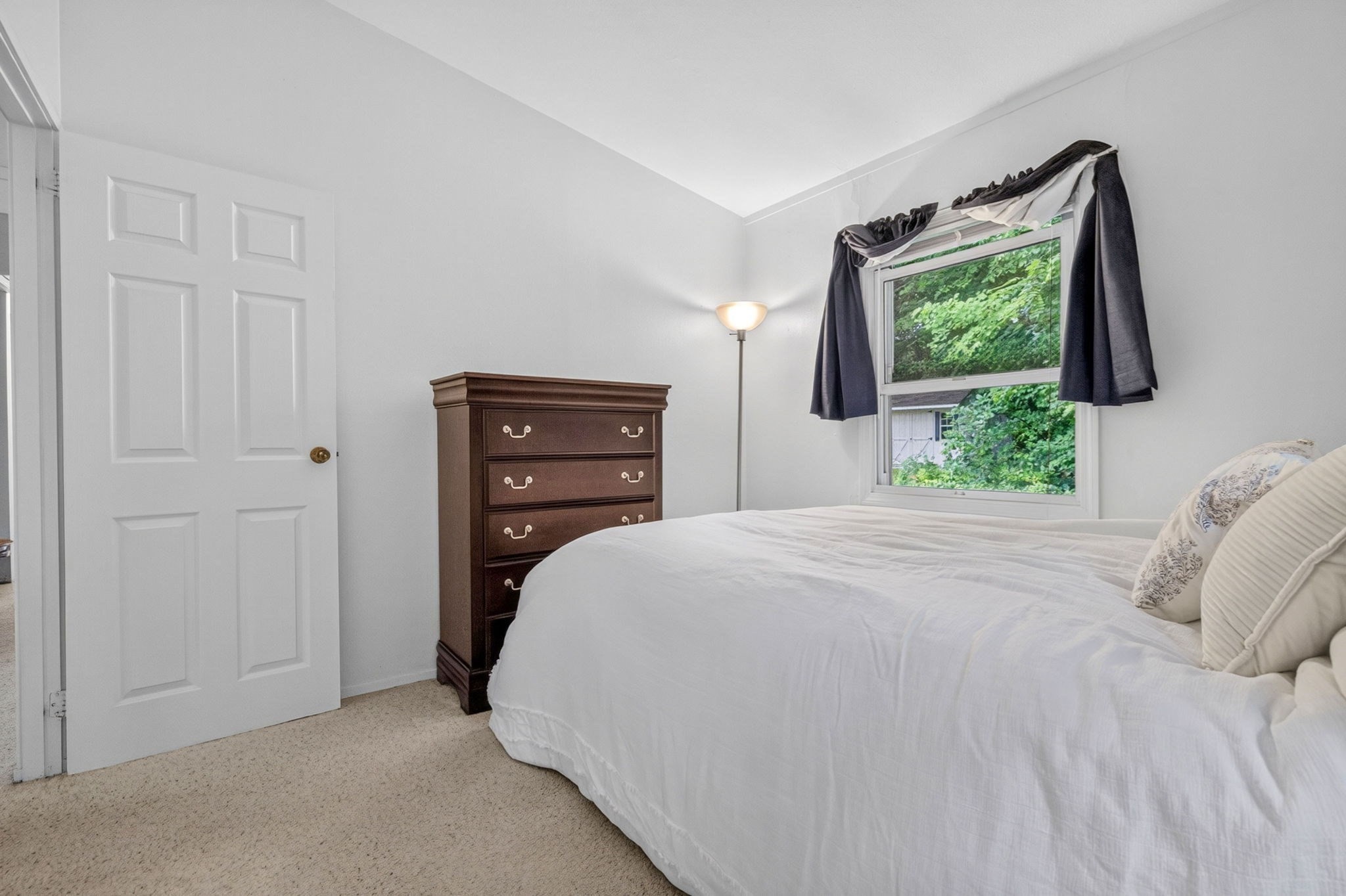 6 Fernbrook Rd Property Photo 15