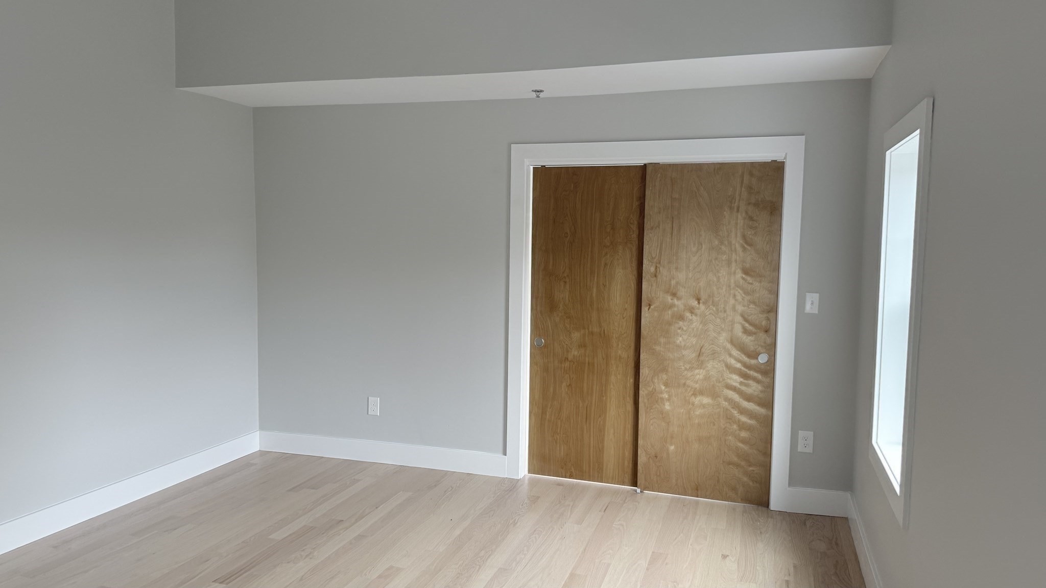 944 East St # 3 Property Photo 14
