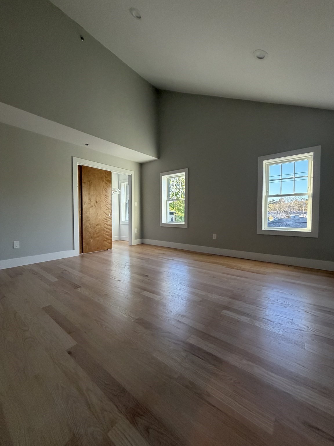 944 East St # 3 Property Photo 17