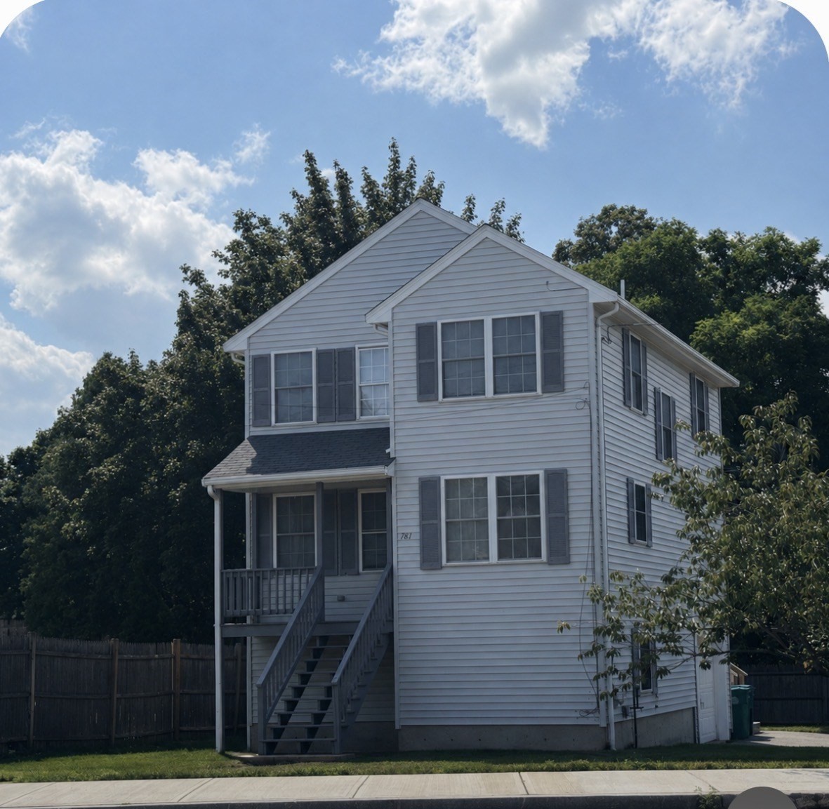 781 Boston Rd Property Photo 1