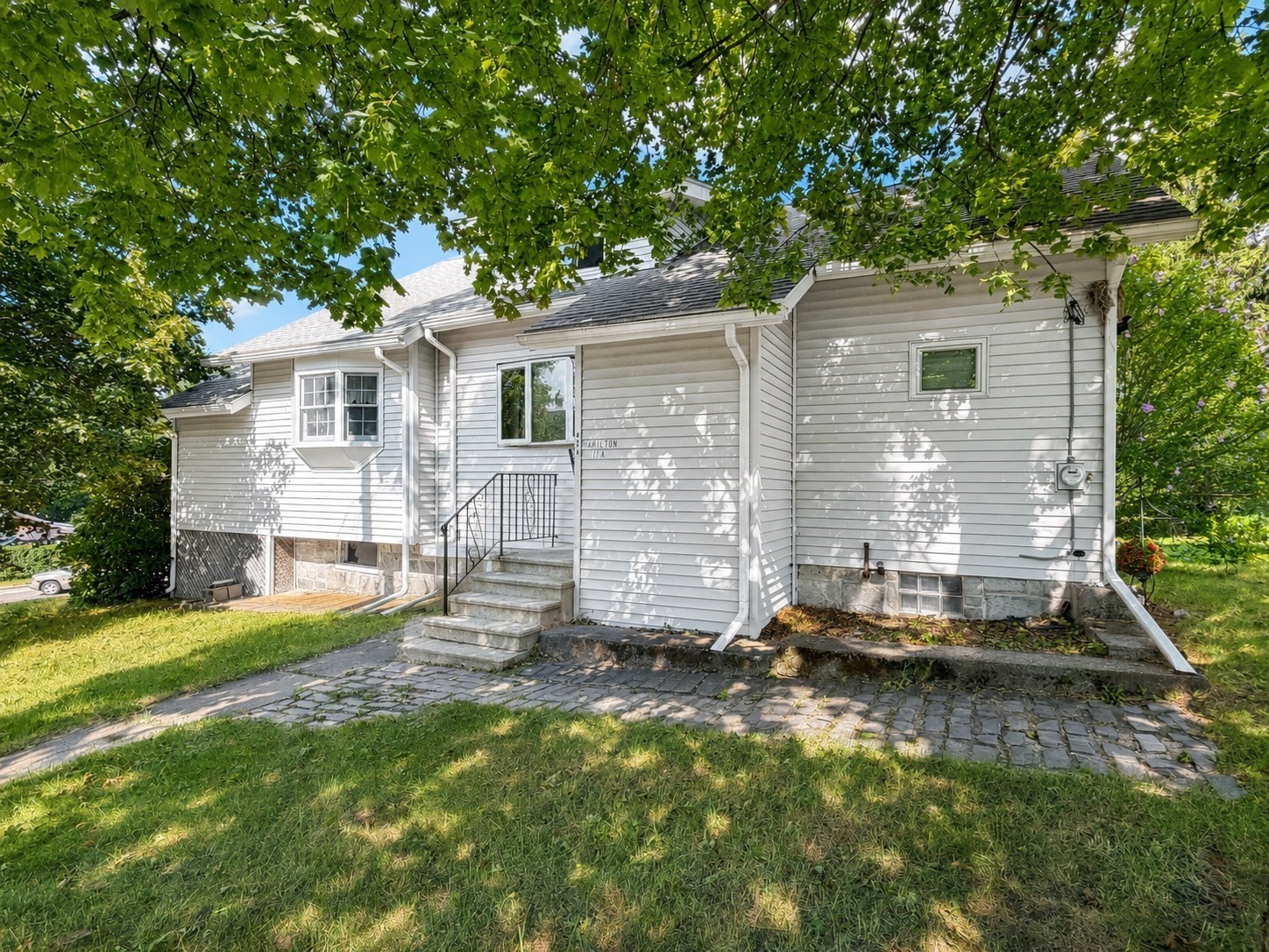 434 Hamilton Property Photo 2