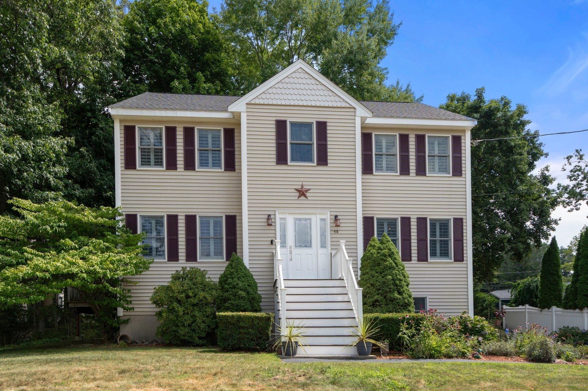 15 Island Road Property Photo 1