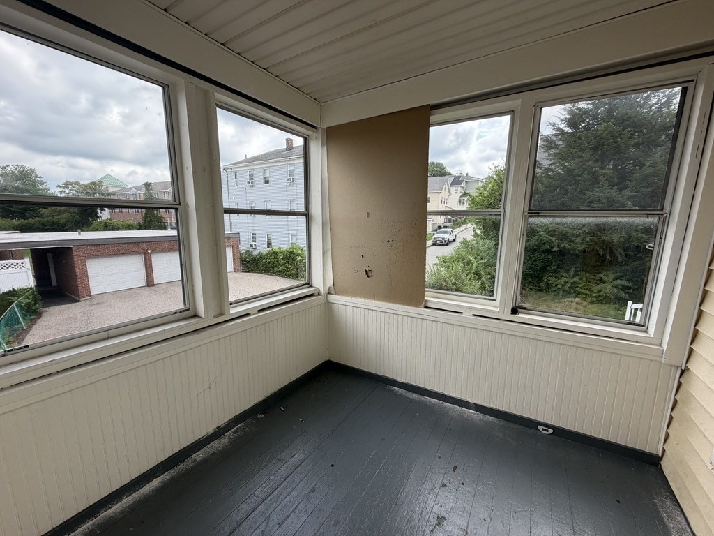 6 Dorchester St Property Photo 11