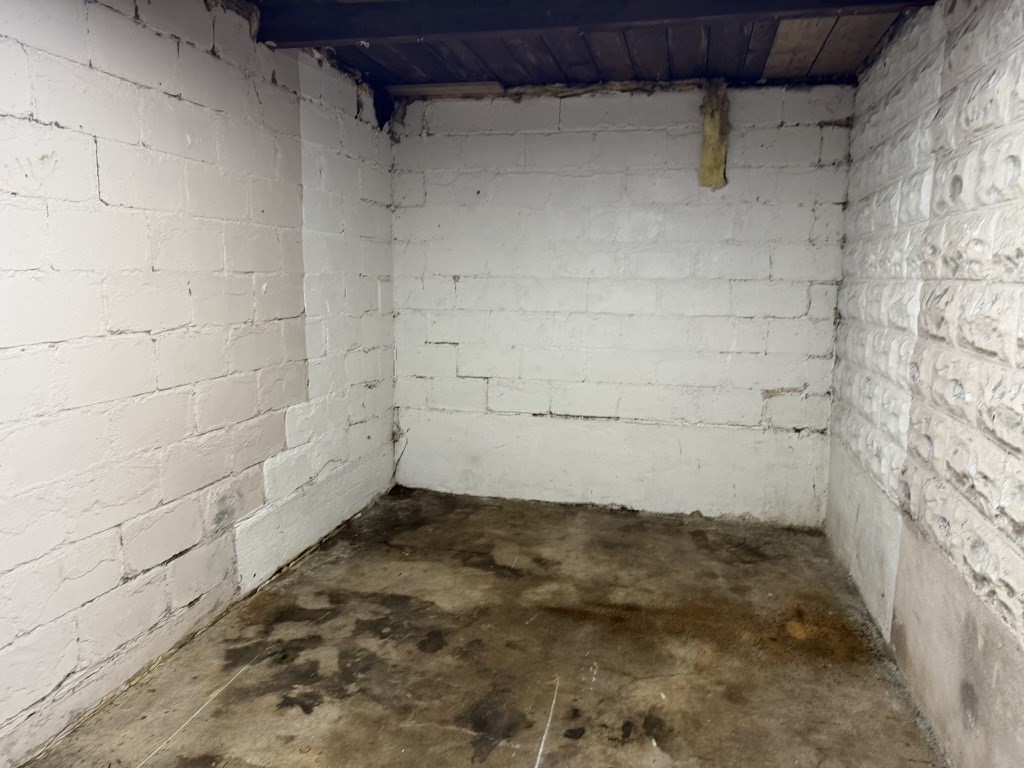 6 Dorchester St Property Photo 21