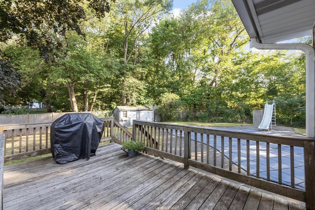 403 Middlesex Turnpike Property Photo 27