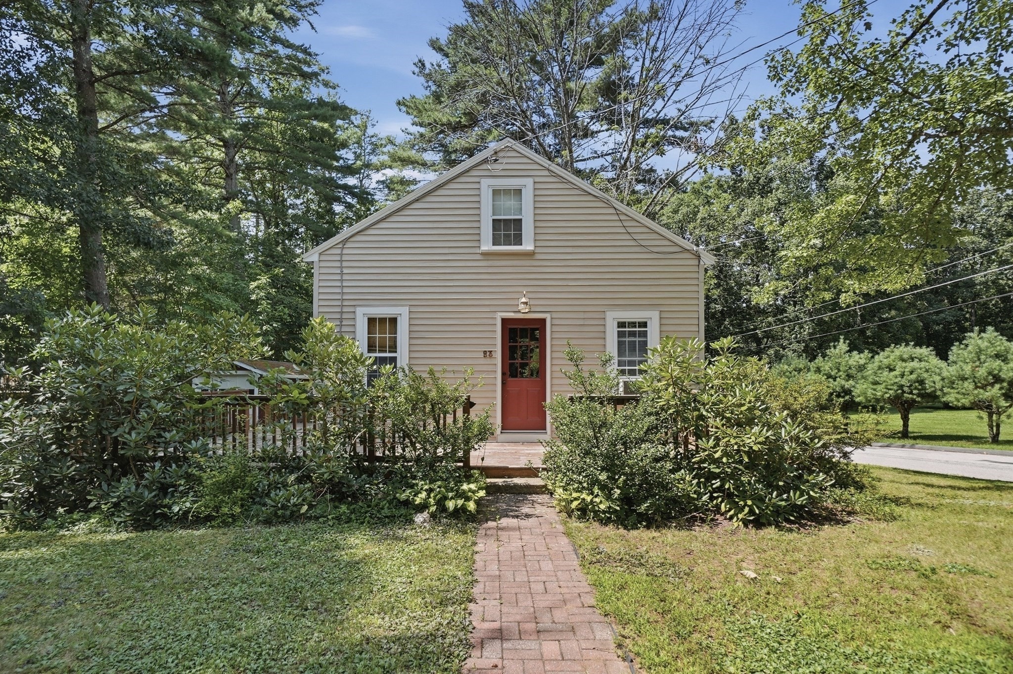83 New Boston Road Property Photo 1