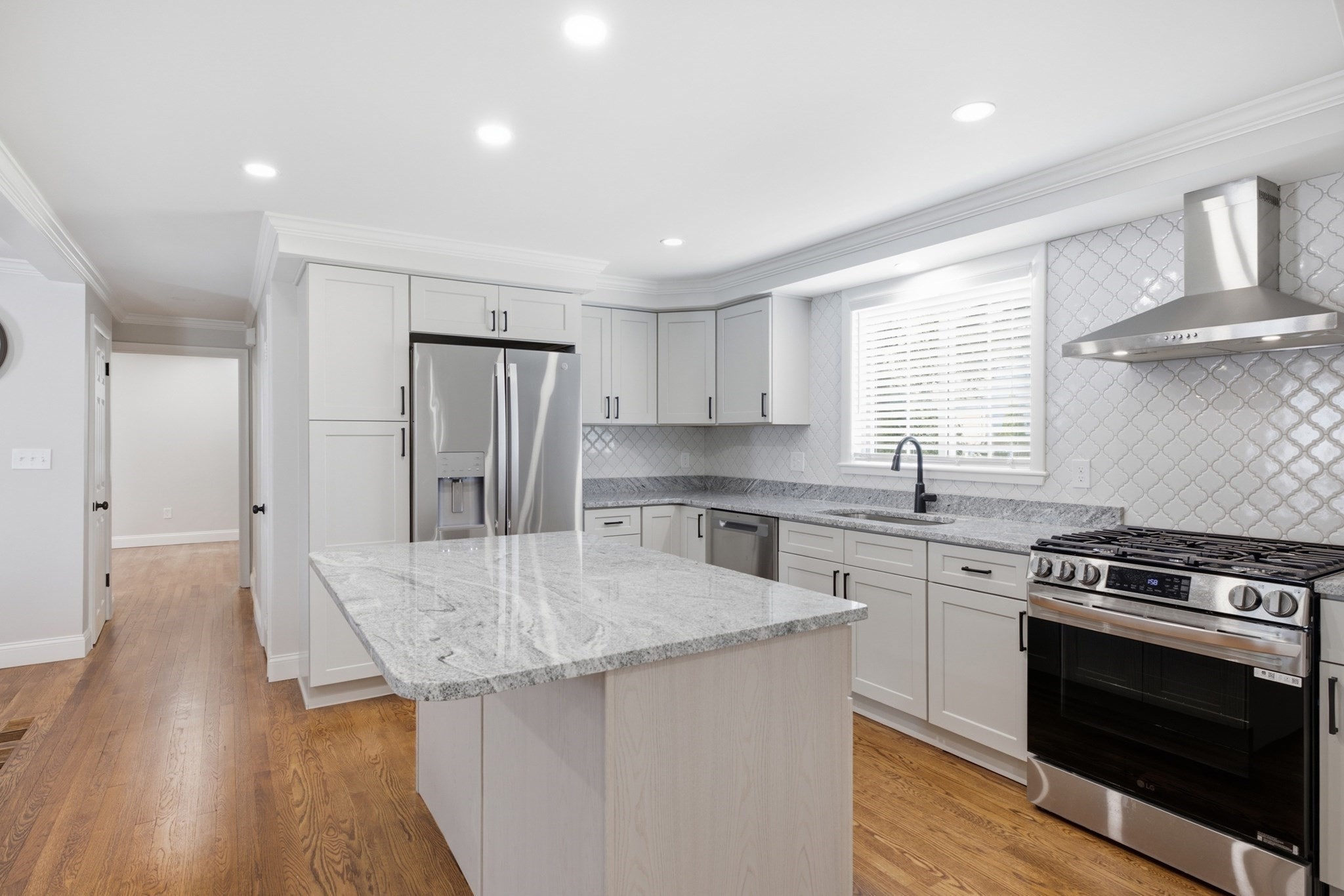 35 Ludlow Street Property Photo 3