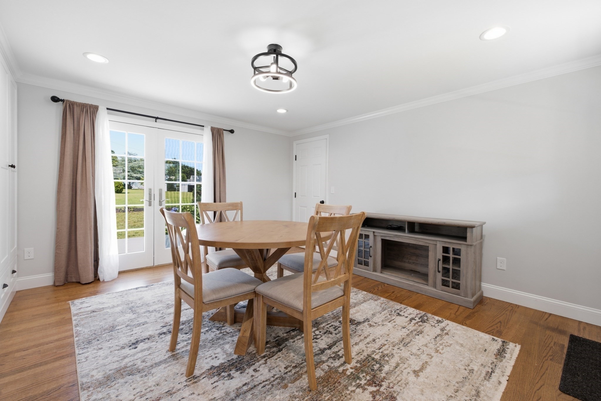 35 Ludlow Street Property Photo 5