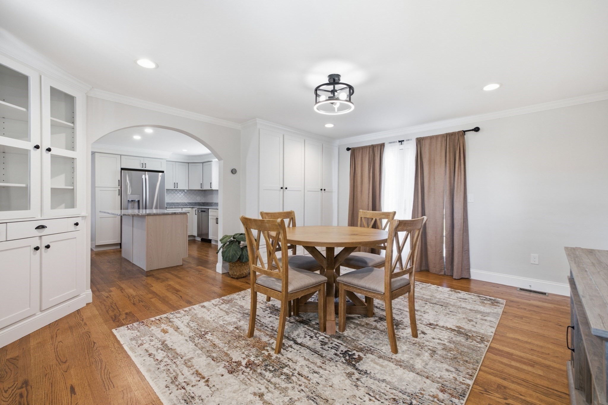 35 Ludlow Street Property Photo 6