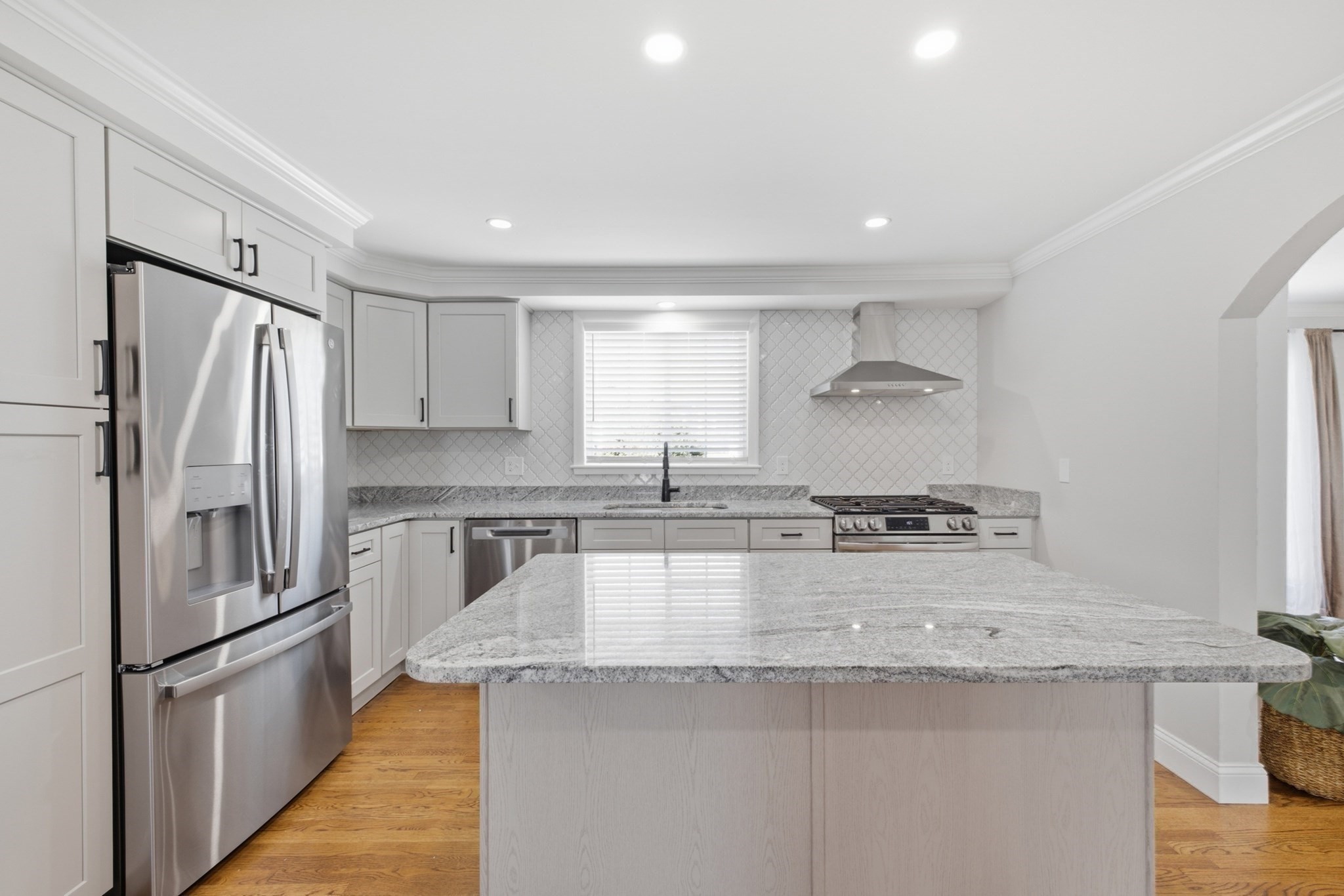 35 Ludlow Street Property Photo 8
