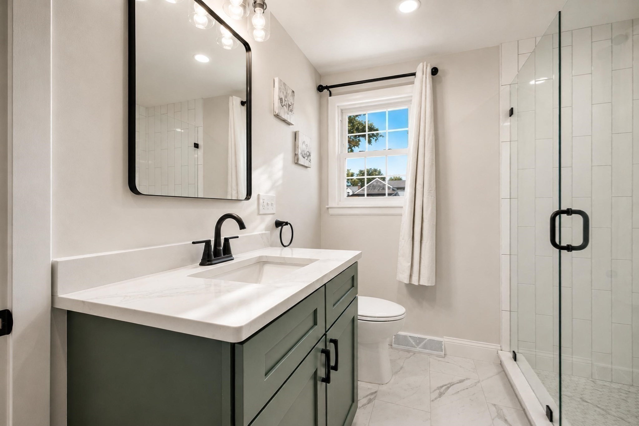 35 Ludlow Street Property Photo 13