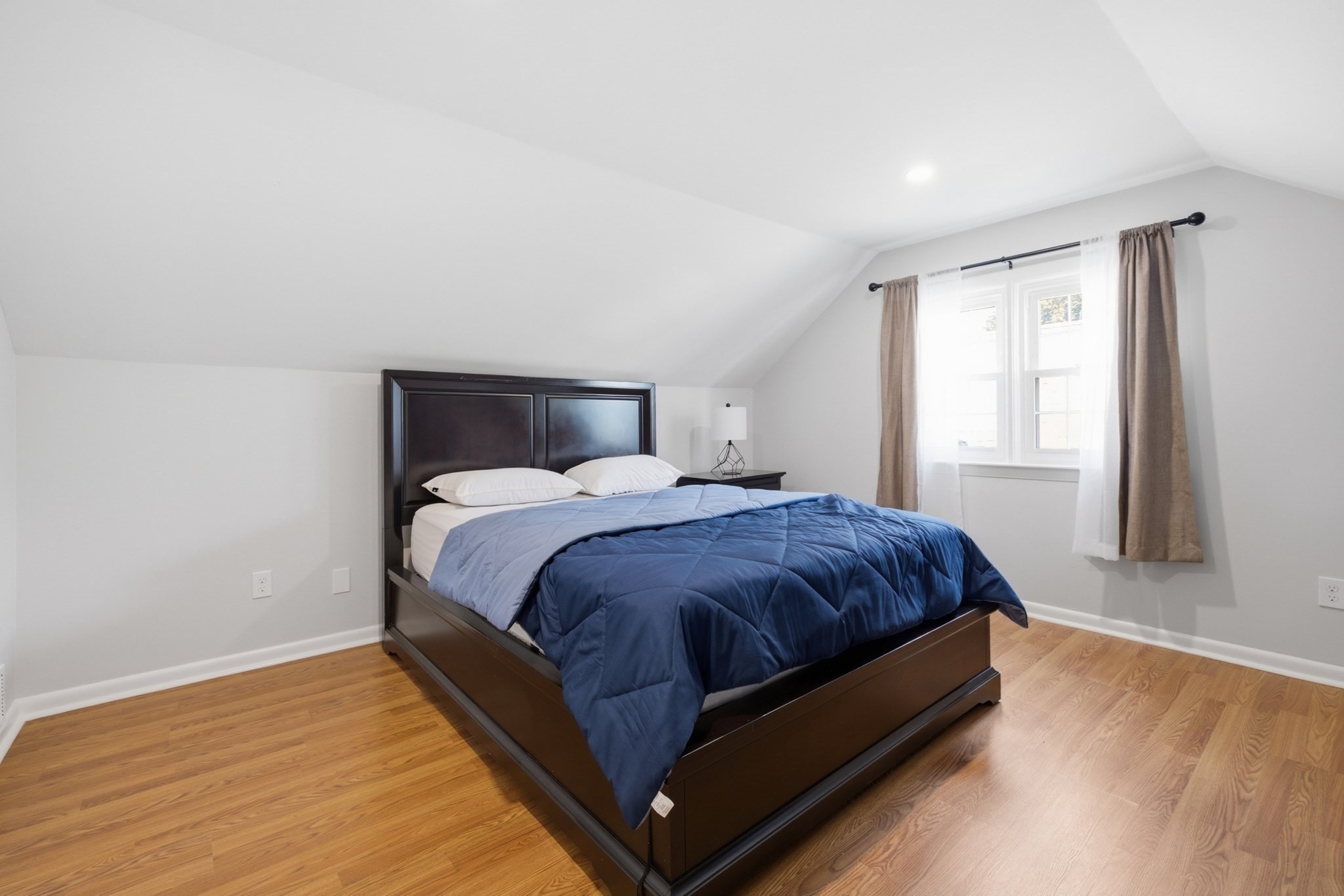 35 Ludlow Street Property Photo 18