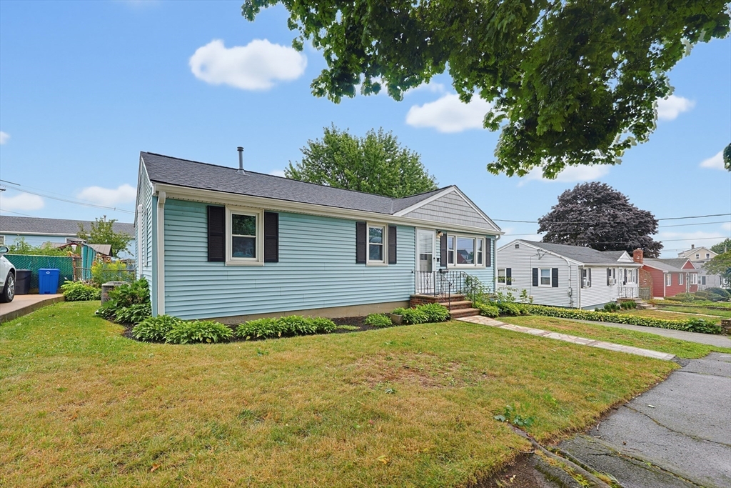 7 Haskell Pl Property Photo 3