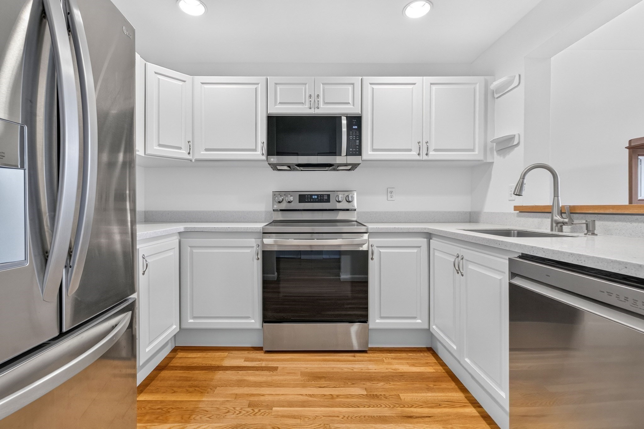 1243 Adams Street # 303 Property Photo 6