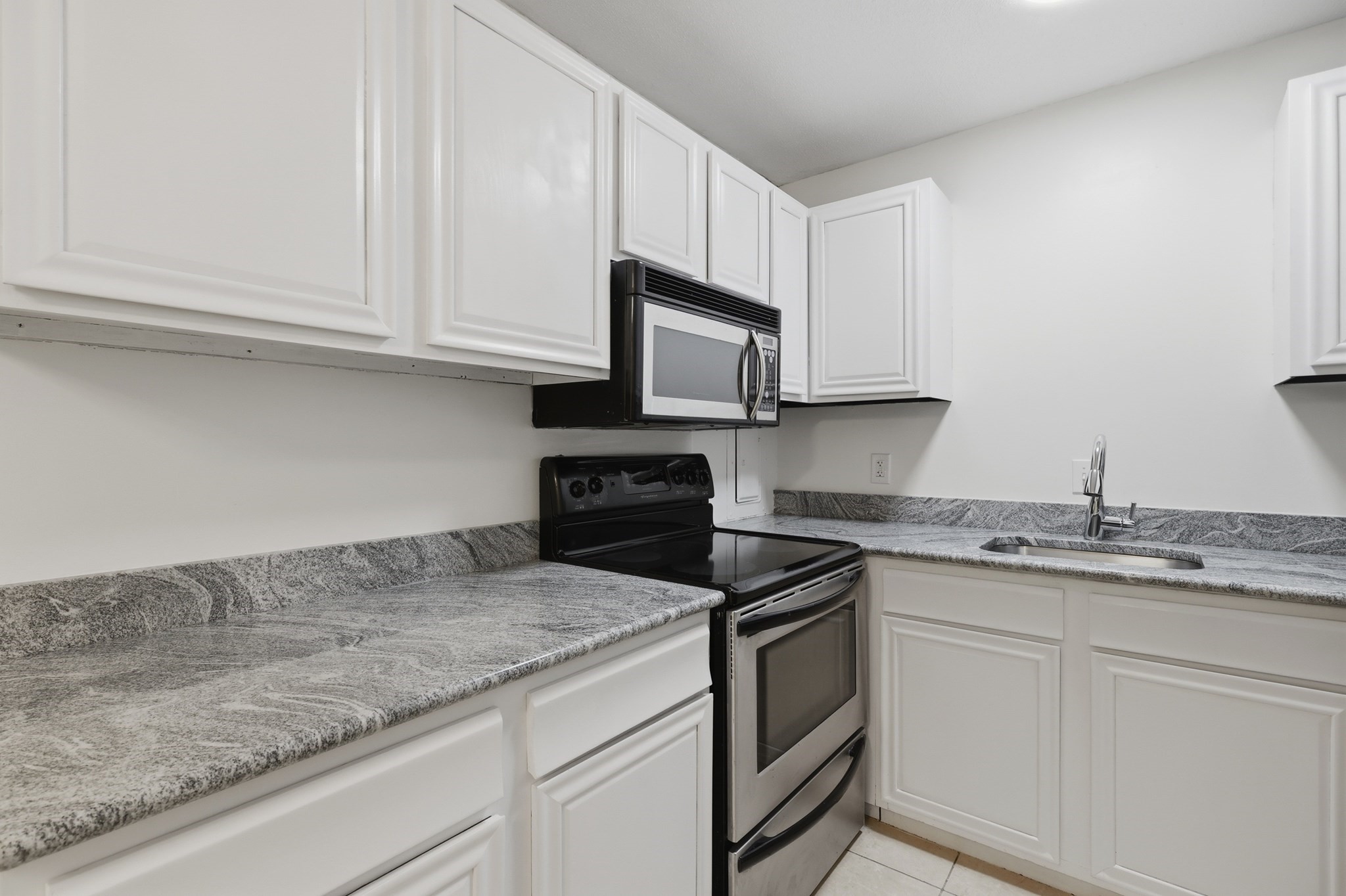 855 John Fitch Hwy # 36 Property Photo 10
