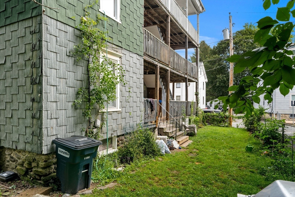 27 Henry St Property Photo 4