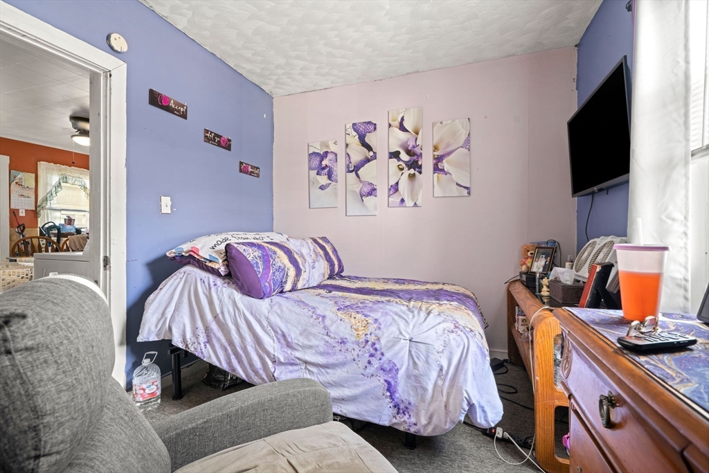 27 Henry St Property Photo 8