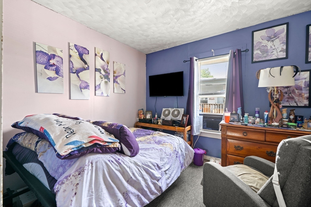 27 Henry St Property Photo 11