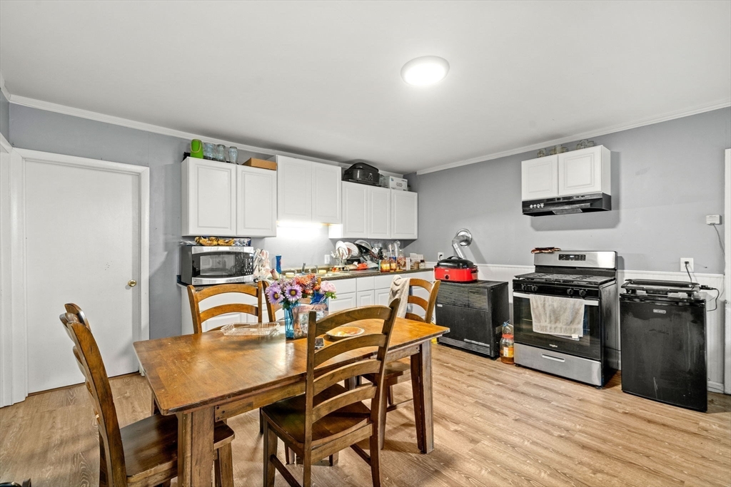 27 Henry St Property Photo 15