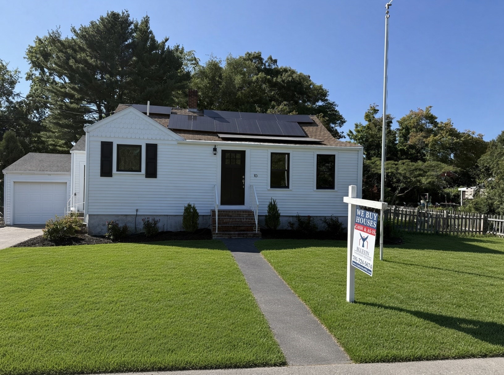 10 Newton Ave Property Photo 1