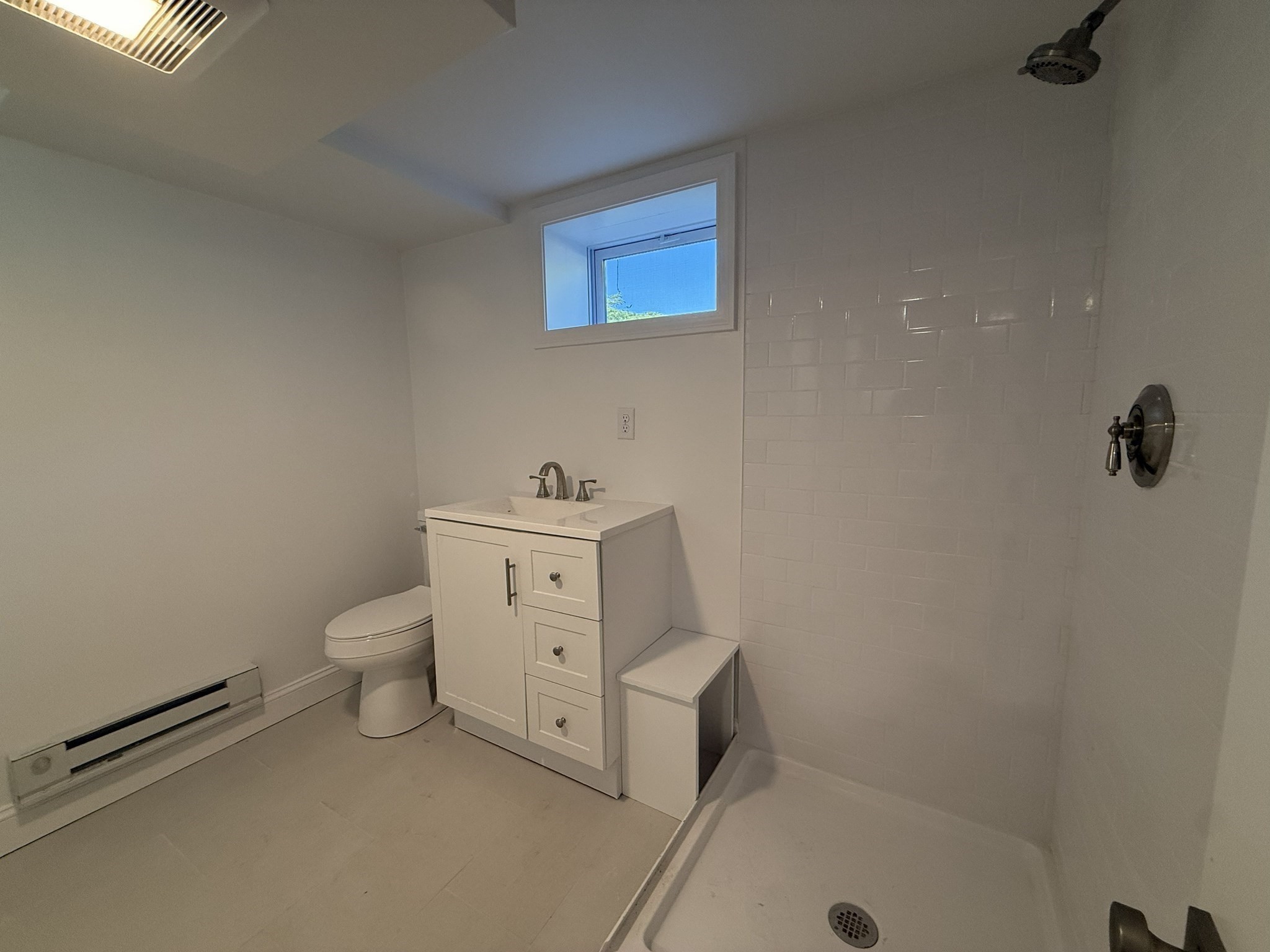 10 Newton Ave Property Photo 13