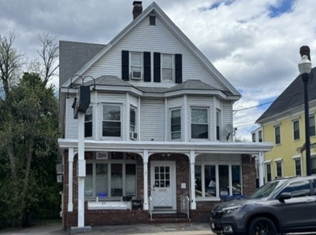 219 Broadway # B Property Photo 1