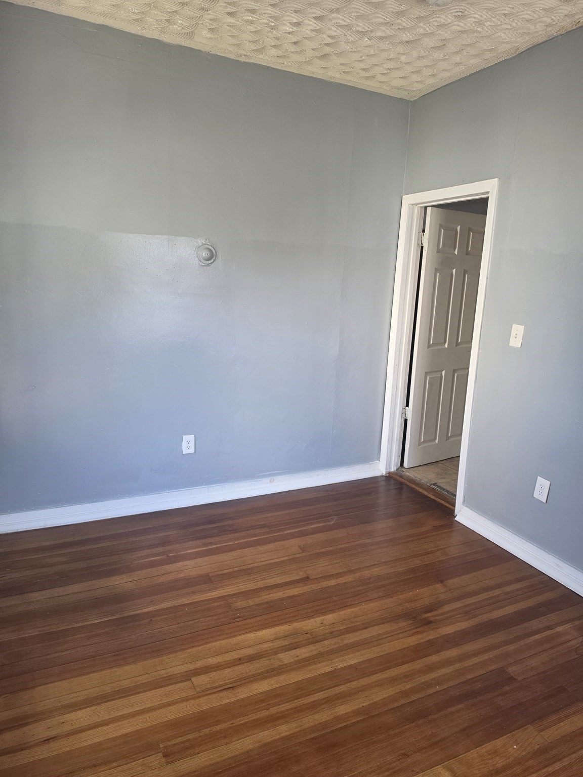 151 Salem # 1 Property Photo 6