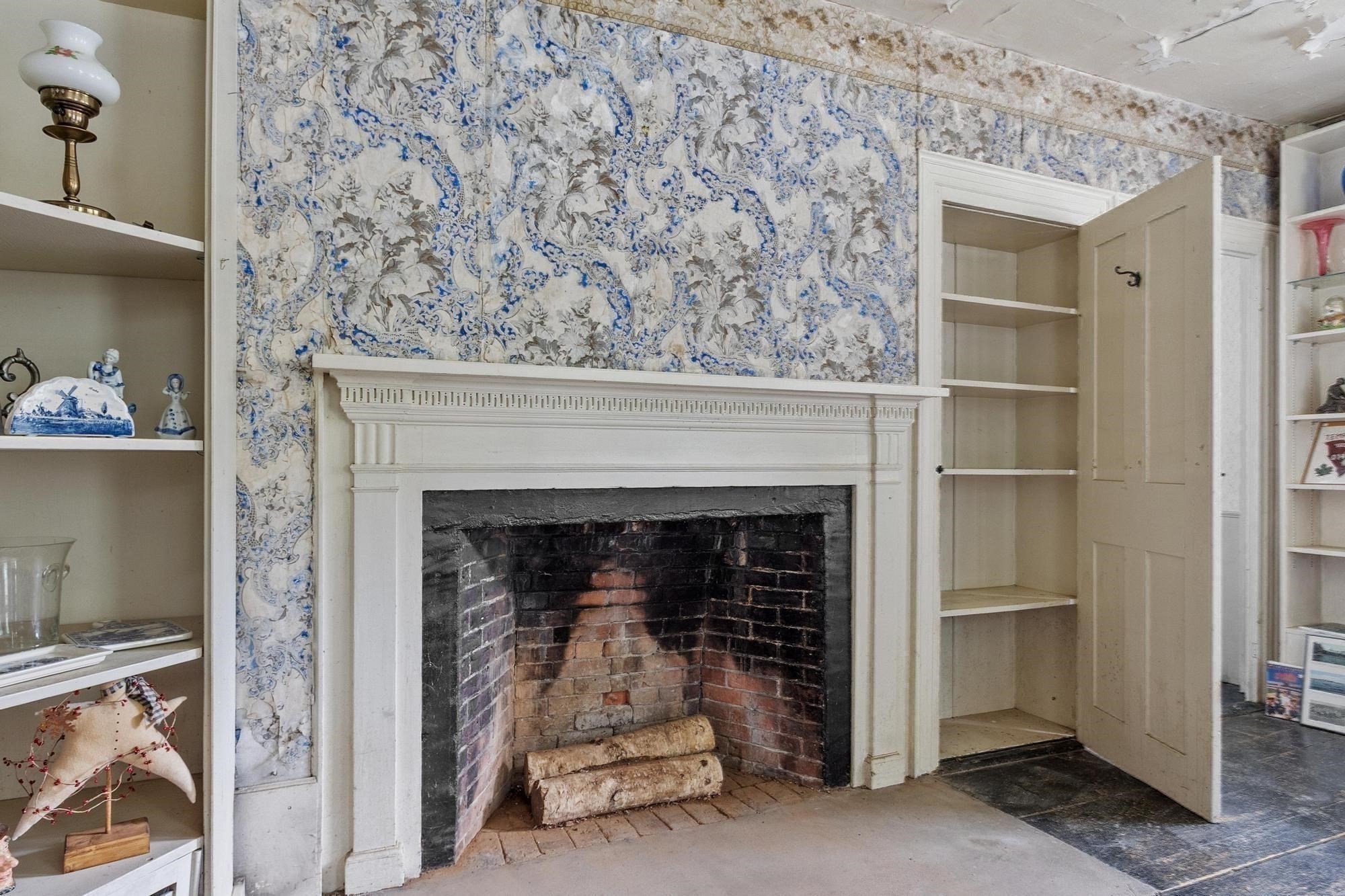 488 S Main St Property Photo 16