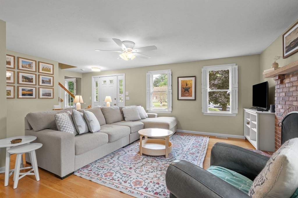 12 Enwright Way Property Photo 13