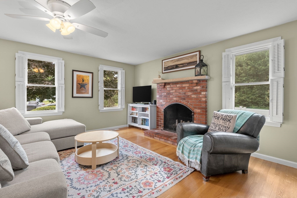 12 Enwright Way Property Photo 14