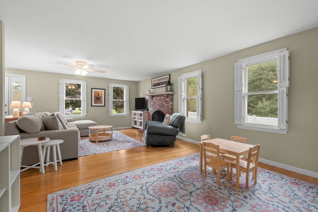 12 Enwright Way Property Photo 16