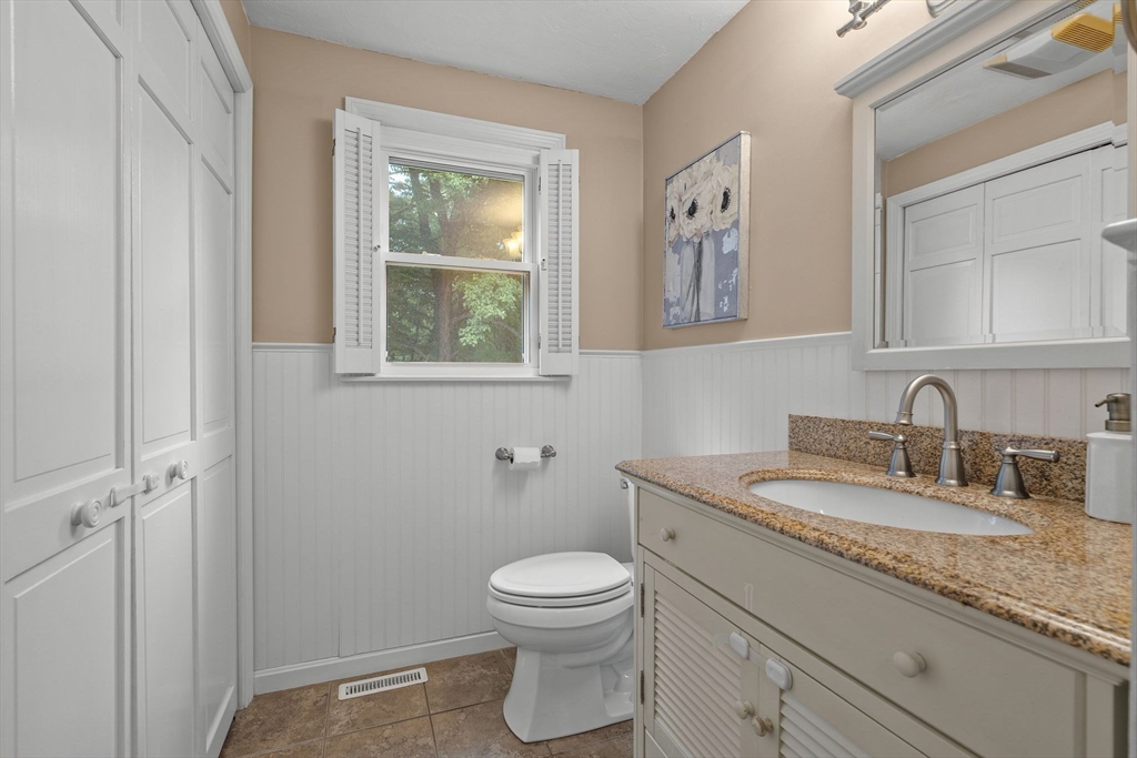 12 Enwright Way Property Photo 19
