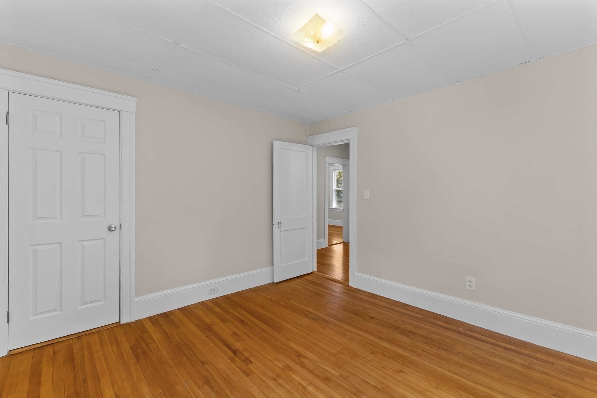 33 Clearview Ave Property Photo 25