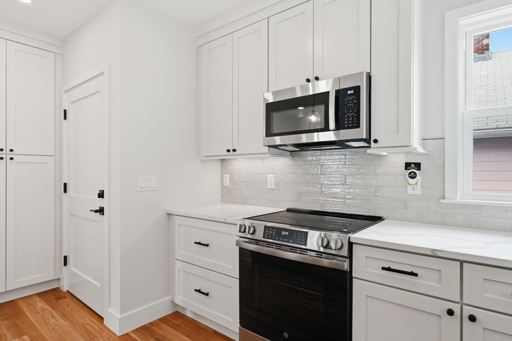 183 Madison St # 2 Property Photo 9
