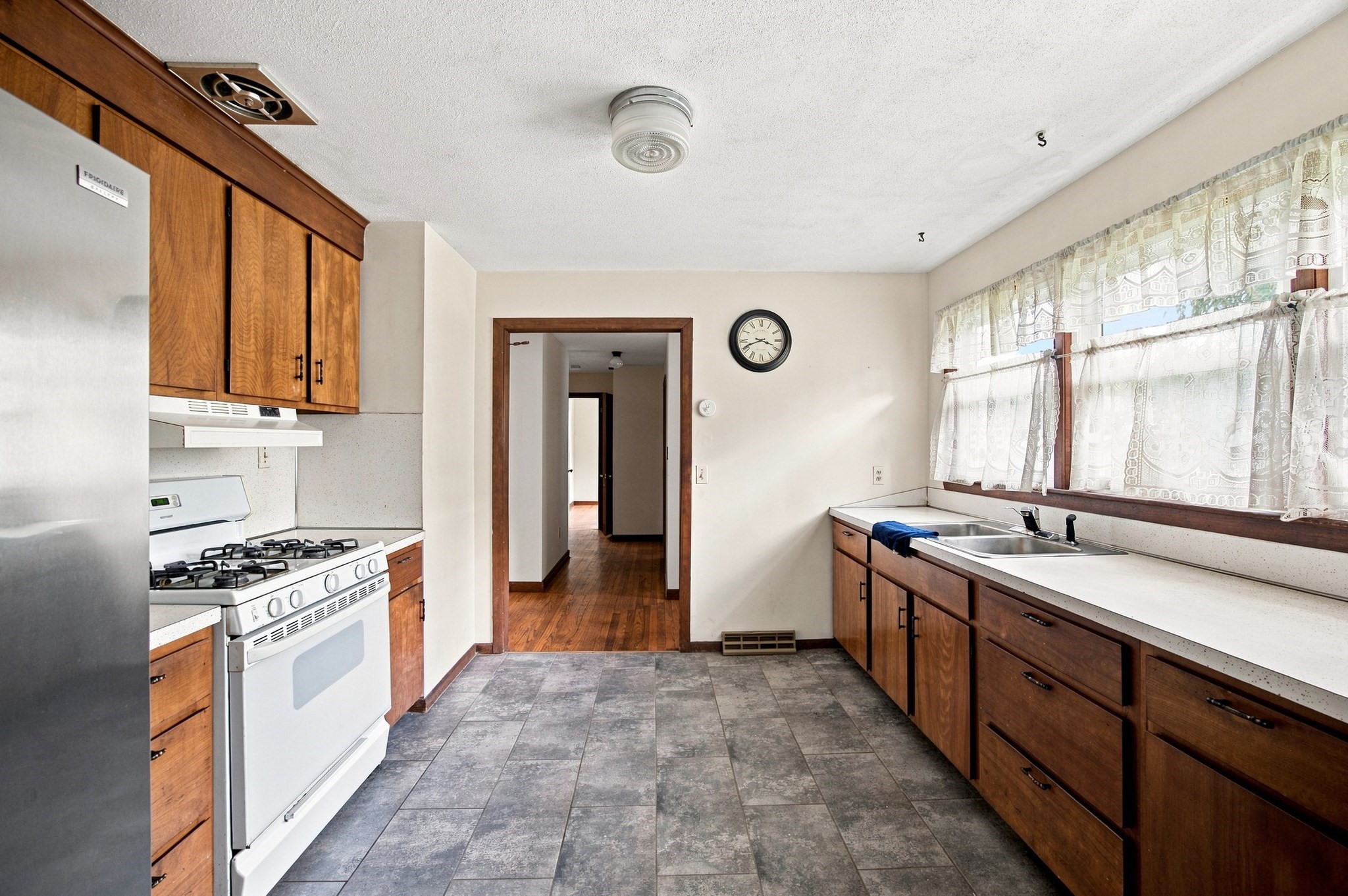 115 Bemis Rd Property Photo 6