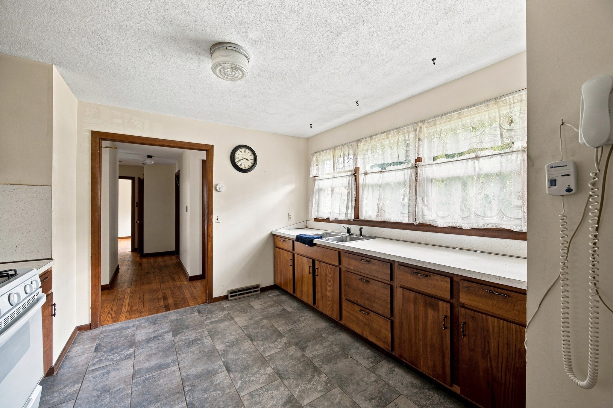 115 Bemis Rd Property Photo 7