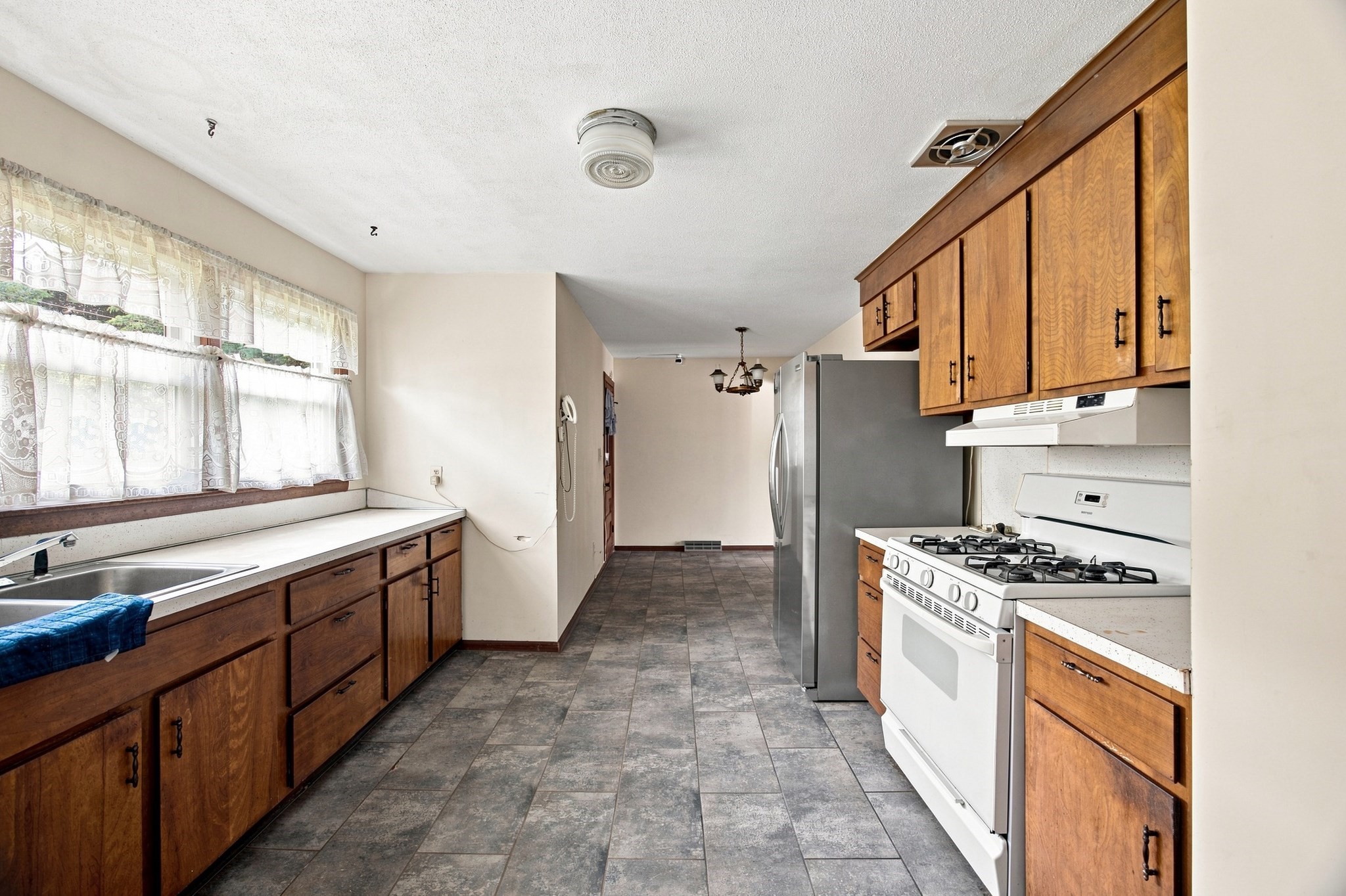115 Bemis Rd Property Photo 8