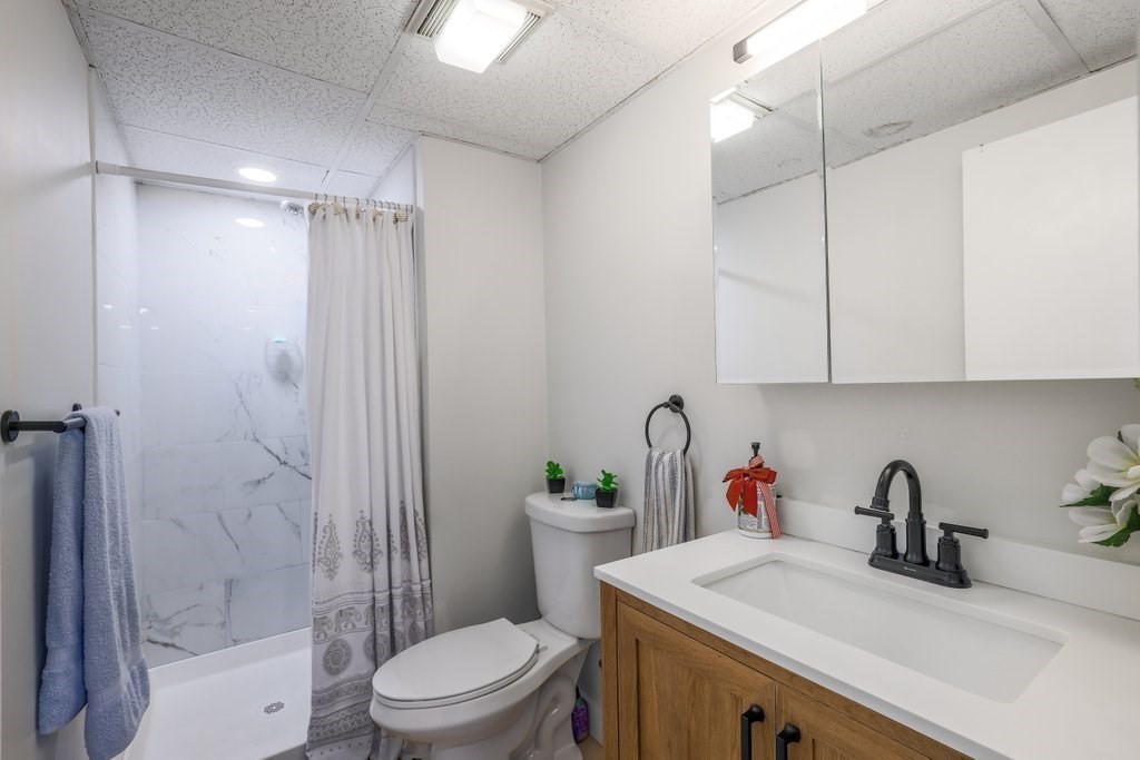 12 Richmond Ave Property Photo 24