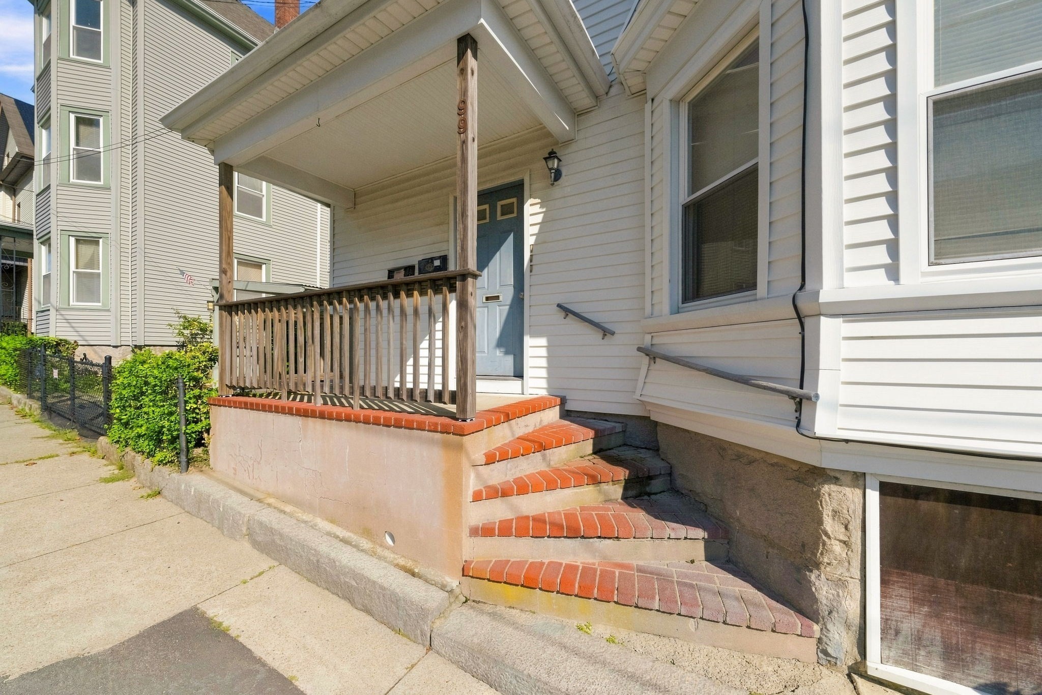 99 Hazard St Property Photo 3