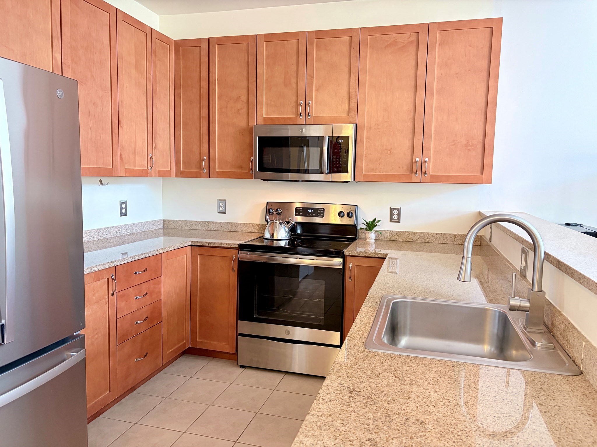 4 Harvest Dr # 323 Property Photo 6