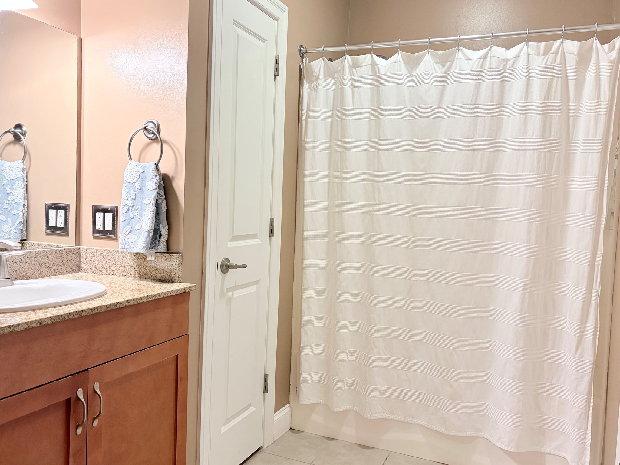 4 Harvest Dr # 323 Property Photo 12