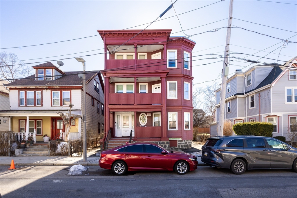 89 Ruthven Street Property Photo 1
