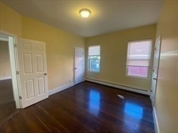 89 Ruthven Street Property Photo 5