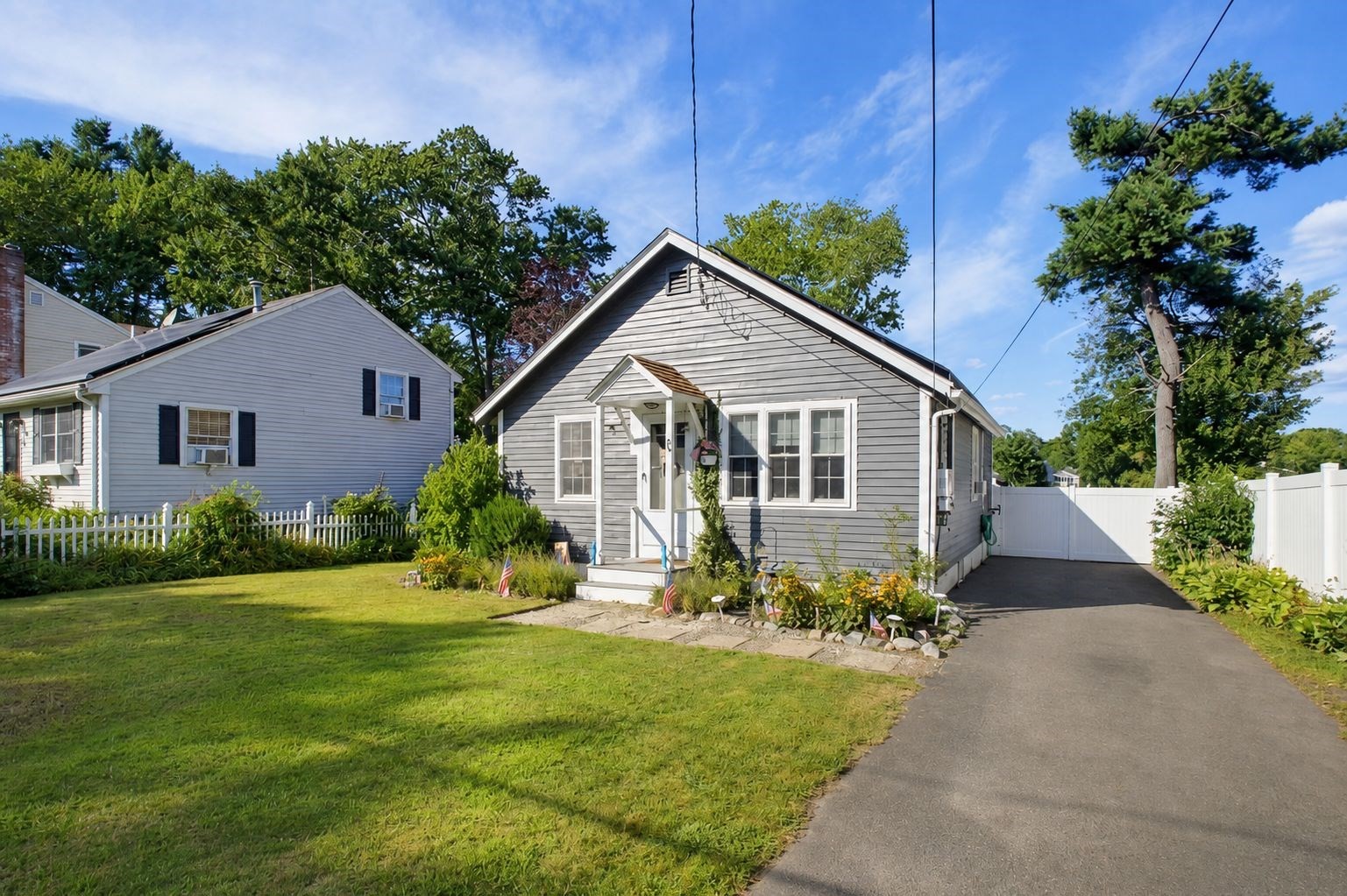 46 W Shore Rd Property Photo 1