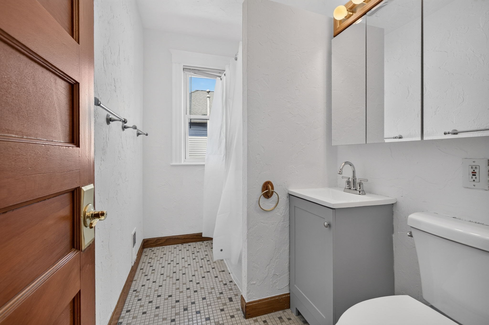 16 Bedford St Property Photo 14
