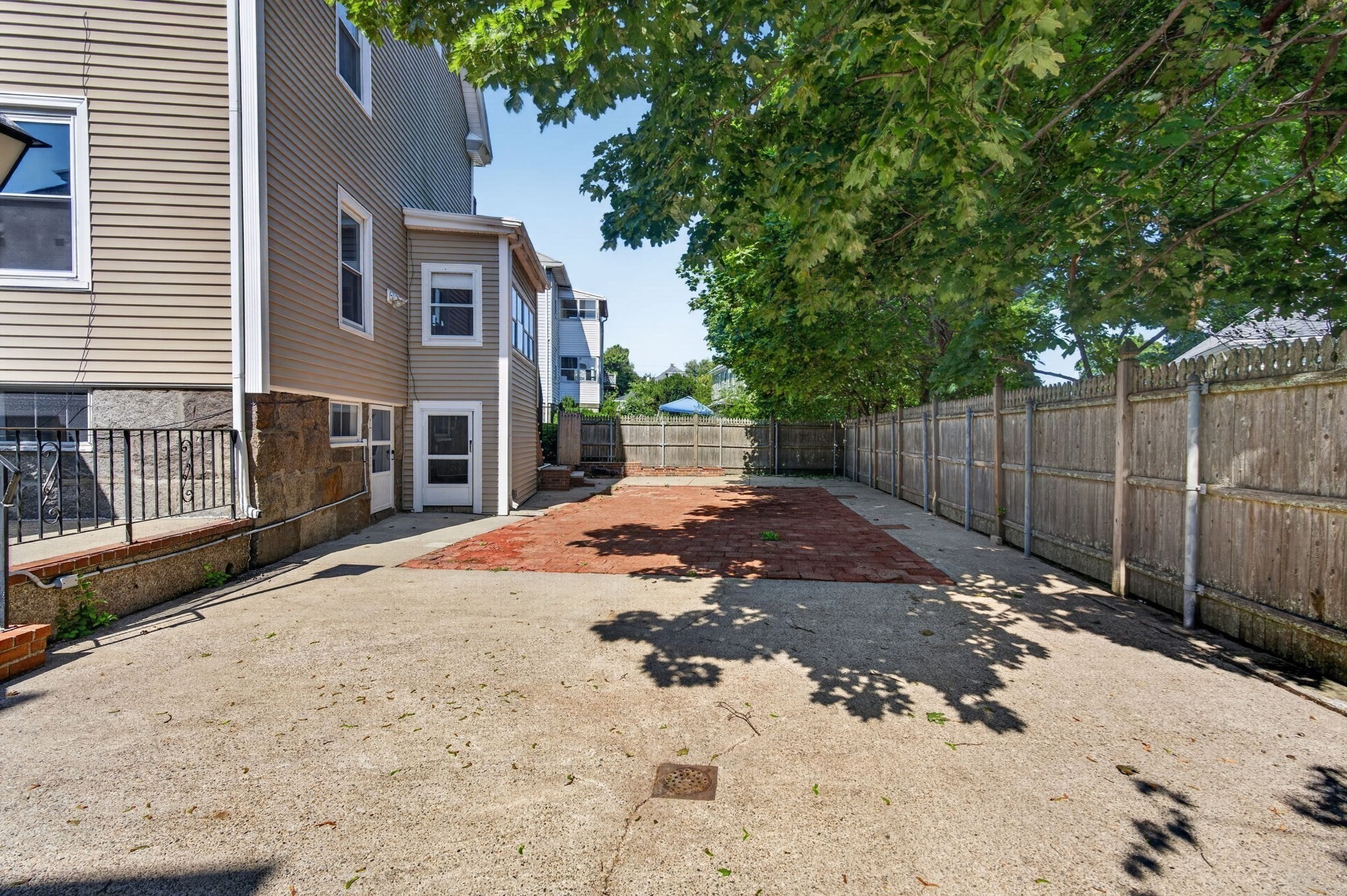 16 Bedford St Property Photo 35