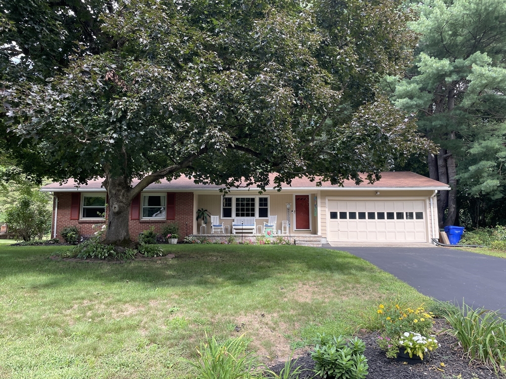 6 Meadowbrook Rd Property Photo 2